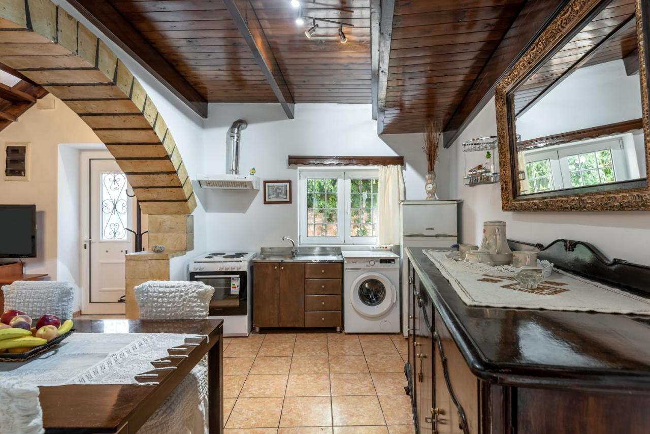 Aroni Cretan Comfortable House - Hamam Suites Aroni Exterior photo